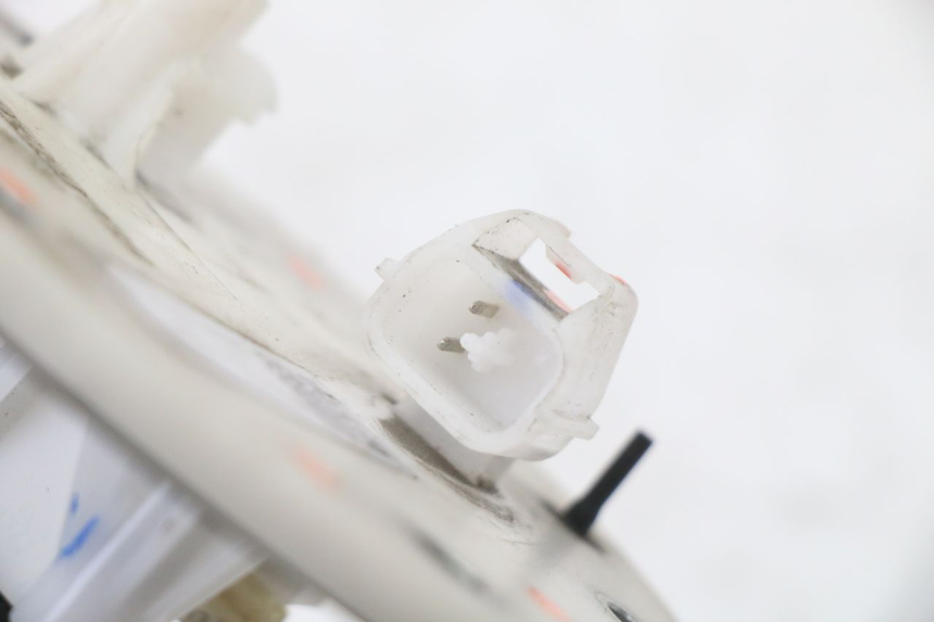 photo de POMPA DEL CARBURANTE SYM FIDDLE 3 III 125 (2014 - 2020) - Primo piano tecnico