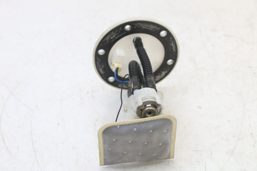 photo de POMPA DEL CARBURANTE SYM FIDDLE 3 III 125 (2014 - 2020) - Dettagli dei punti di fissaggio