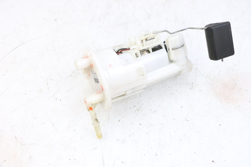 photo de POMPA DEL CARBURANTE YAMAHA FJR ABS 1300 (2006 - 2012) - Zoom sullo stato d'uso