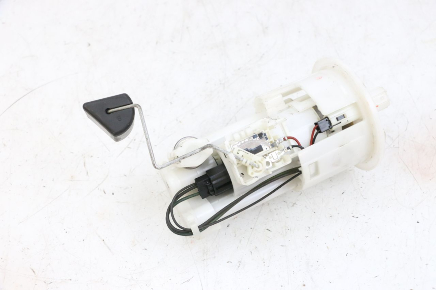 photo de POMPA DEL CARBURANTE YAMAHA FJR ABS 1300 (2006 - 2012) - Dettagli dei punti di fissaggio