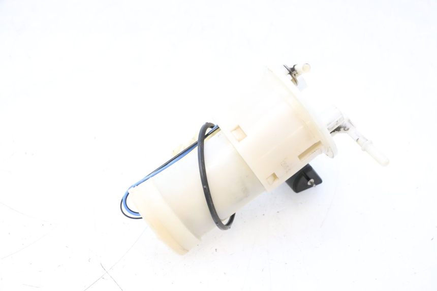 photo de POMPA CARBURANTE YAMAHA FJR 1300 (2001 - 2005) - Altra angolazione