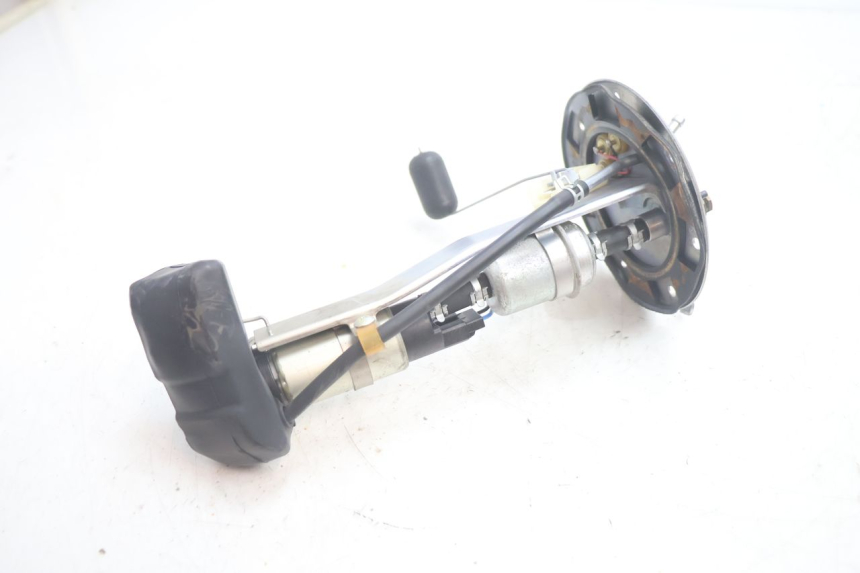 photo de POMPA CARBURANTE HONDA FJS SILVER WING SILVERWING 400 (2005 - 2008) - Primo piano tecnico
