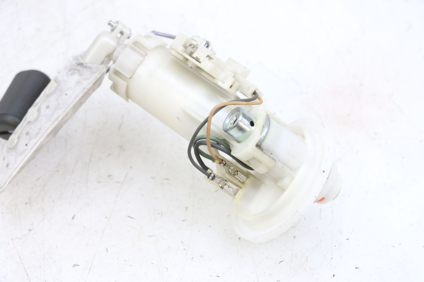 photo de POMPA DEL CARBURANTE MBK FLIPPER 115 (2013 - 2017) - Altra angolazione