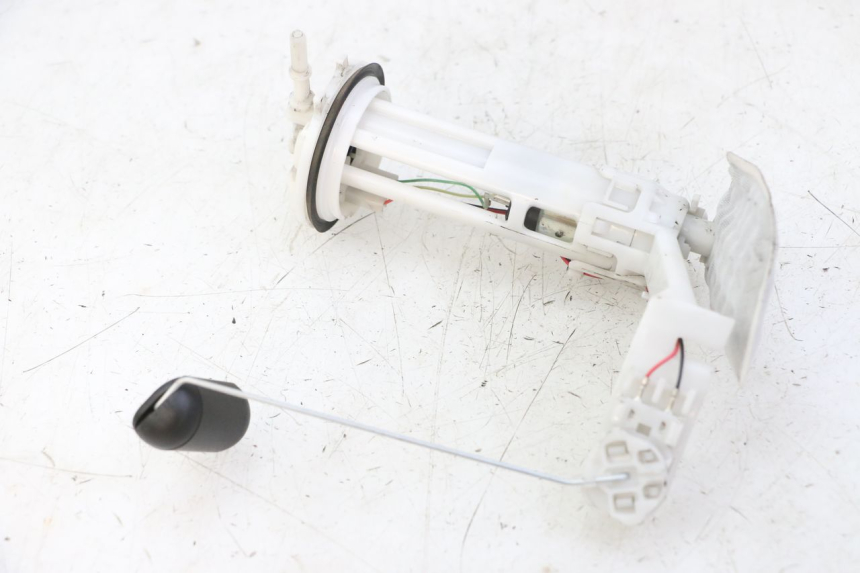 photo de POMPA CARBURANTE HONDA FORZA 125 (2021 - 2025) - Primo piano tecnico