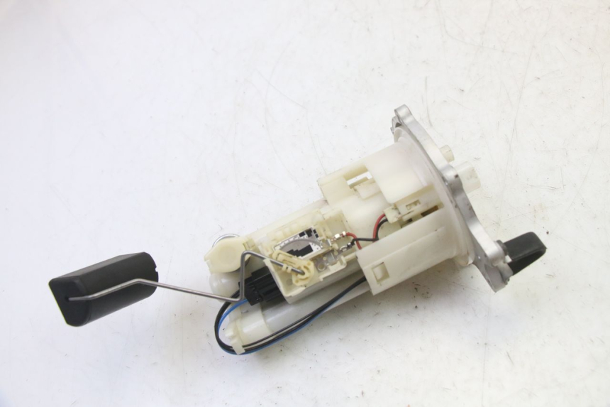 photo de POMPA CARBURANTE YAMAHA FZ6 FAZER S2 600 (2007 - 2011) - Vista principale