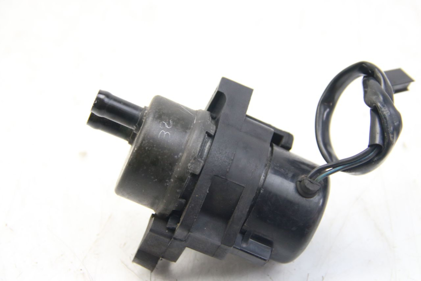 photo de POMPA CARBURANTE YAMAHA FZS FAZER 600 (2001 - 2003) - Dettaglio del componente