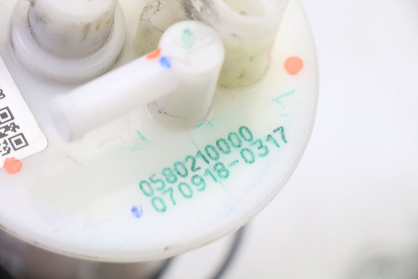 photo de POMPA CARBURANTE BMW G310 R 310 (2016 - 2020) - Vista d'insieme del prodotto