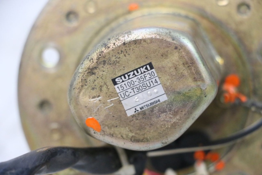 photo de POMPA CARBURANTE SUZUKI GSXR GSX-R 1000 (2003 - 2004) - Primo piano tecnico