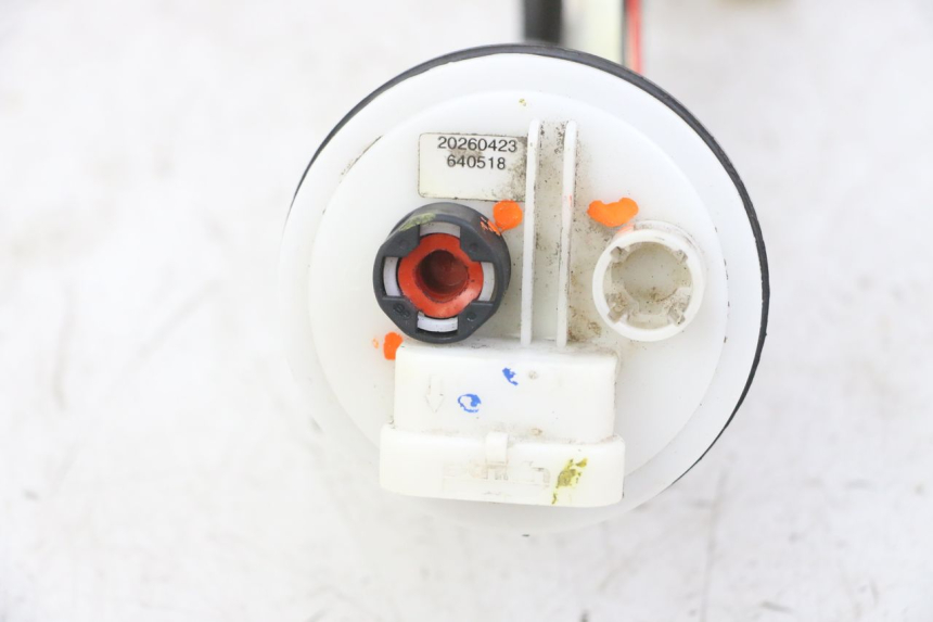 photo de POMPA CARBURANTE PIAGGIO IE MP3 YOURBAN 300 (2011 - 2016) - Altra angolazione