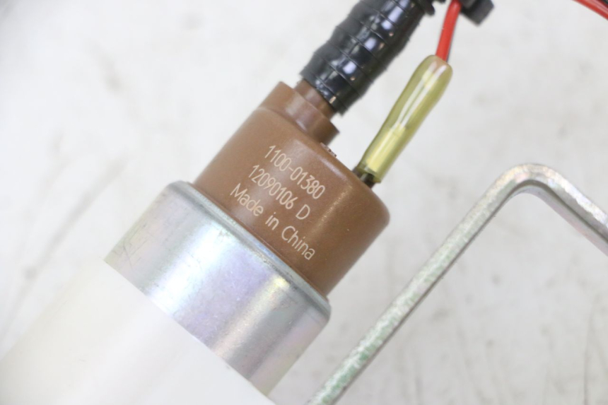 photo de POMPA CARBURANTE PIAGGIO IE MP3 YOURBAN 300 (2011 - 2016) - Marcature e riferimenti originali