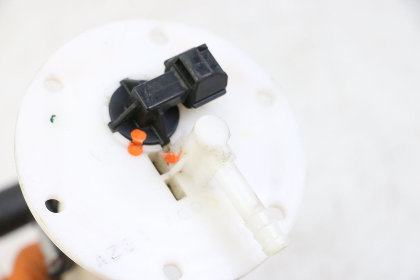 photo de POMPA CARBURANTE SYM JOYMAX 125 (2010 - 2017) - Dettaglio del componente