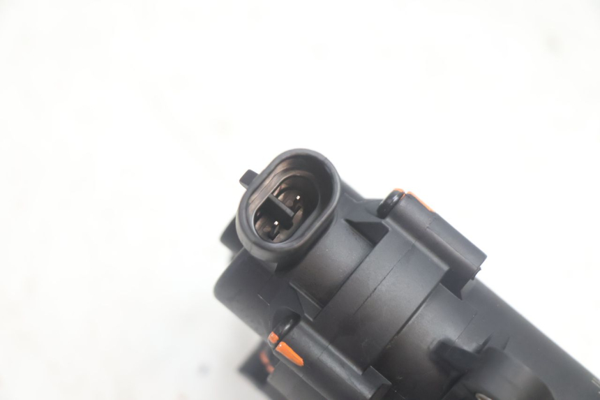 photo de POMPA CARBURANTE PEUGEOT KISBEE 4T 50 (2018 - 2022) - Vista d'insieme del prodotto