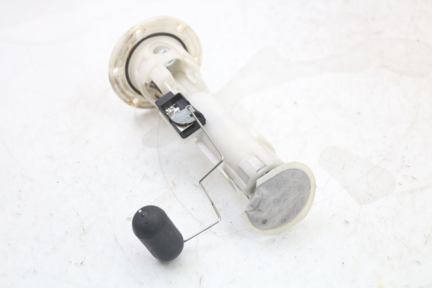 photo de POMPA DEL CARBURANTE KYMCO X-TOWN XTOWN 125 (2016 - 2021) - Dettagli dei punti di fissaggio