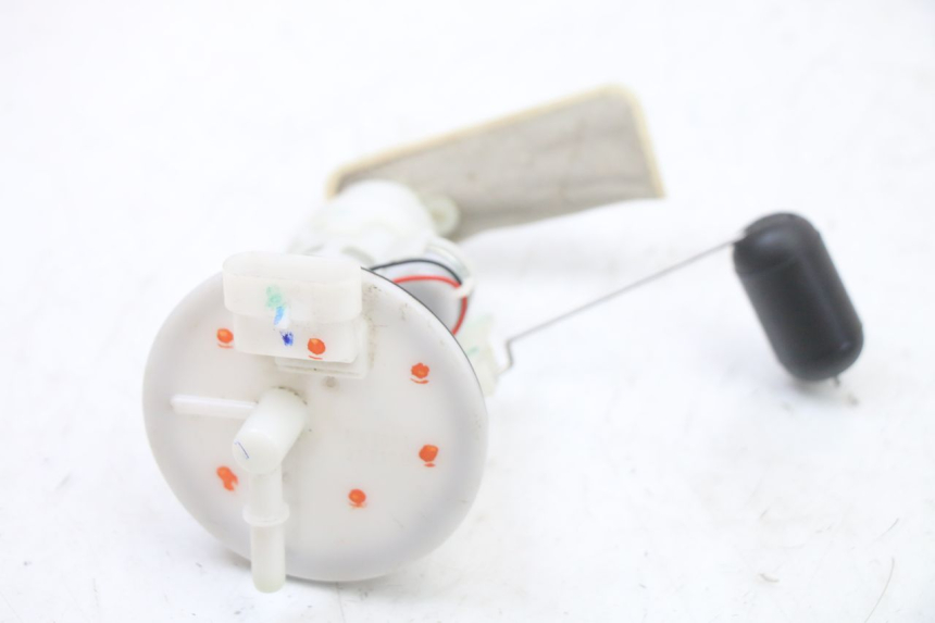 photo de POMPA CARBURANTE LONGJIA SHARPY 125 (2020 - 2024) - Primo piano tecnico