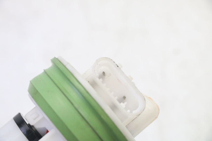 photo de POMPA CARBURANTE PIAGGIO MP3 HPE 310 (2024 - 2025) - Dettagli dei punti di fissaggio