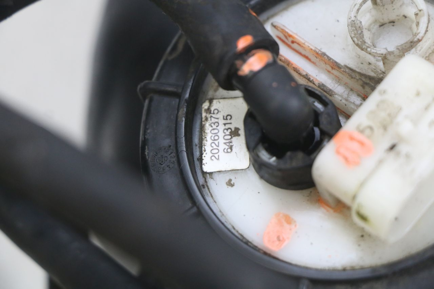 photo de POMPA DEL CARBURANTE PIAGGIO MP3 LT 400 (2007 - 2012) - Zoom sullo stato d'uso