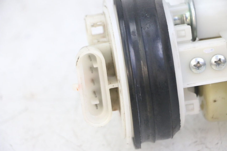 photo de POMPA CARBURANTE PIAGGIO MP3 LT 300 (2010 - 2016) - Altra vista dell'articolo