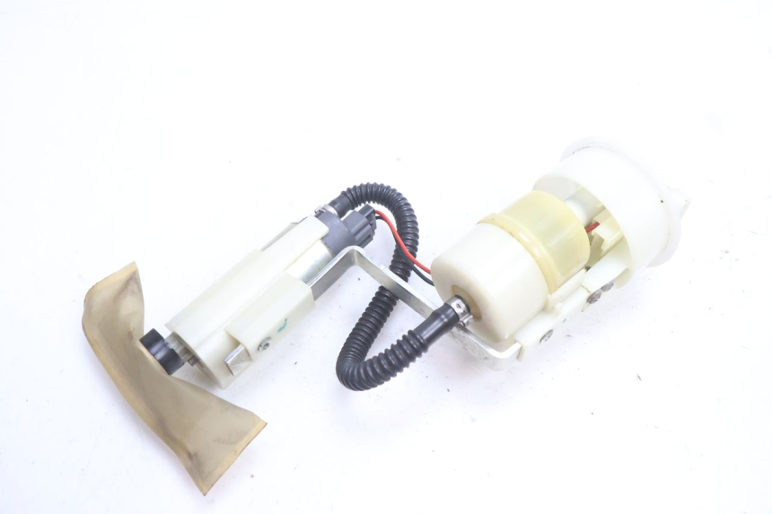 photo de POMPA DEL CARBURANTE PIAGGIO MP3 LT 400 (2007 - 2012) - Vista principale