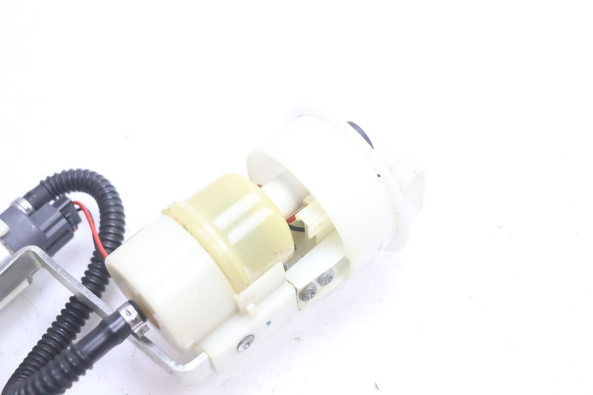 photo de POMPA DEL CARBURANTE PIAGGIO MP3 LT 400 (2007 - 2012) - Zoom sullo stato d'uso