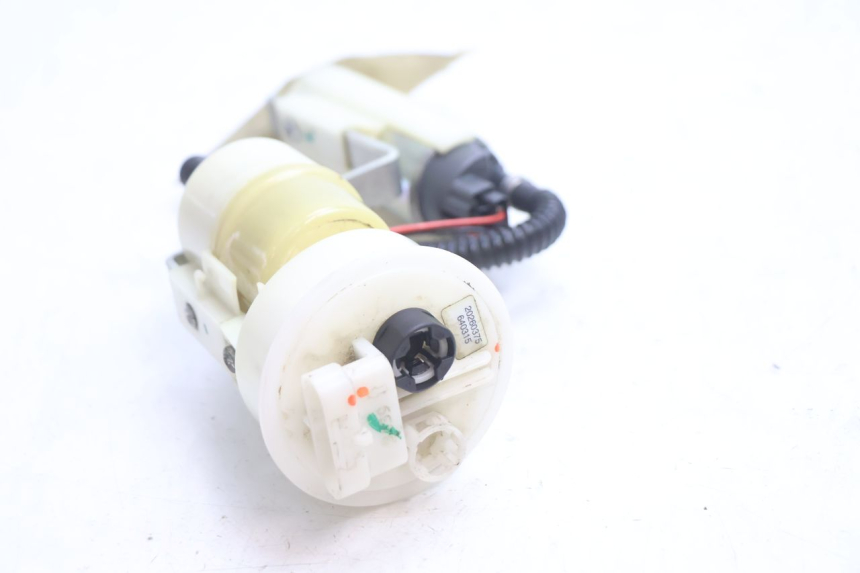 photo de POMPA DEL CARBURANTE PIAGGIO MP3 LT 400 (2007 - 2012) - Dettagli dei punti di fissaggio