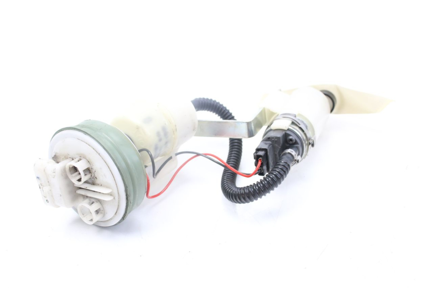 photo de POMPA CARBURANTE PIAGGIO MP3 500 (2014 - 2017) - Primo piano tecnico