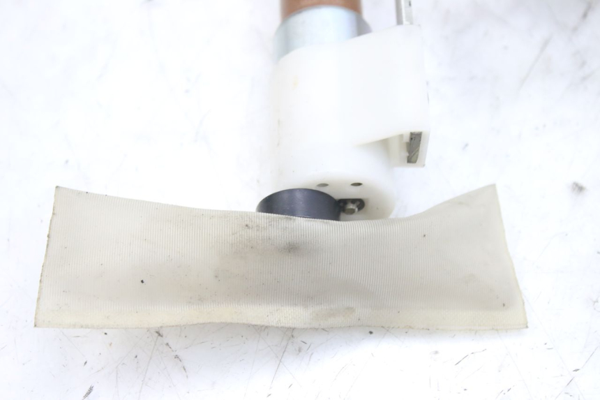 photo de POMPA DEL CARBURANTE PIAGGIO MP3 RL 250 (2006 - 2010) - Primo piano tecnico