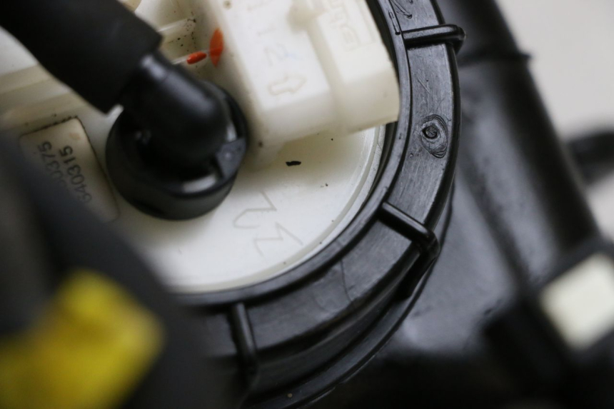 photo de POMPA DEL CARBURANTE PIAGGIO MP3 500 (2011 - 2015) - Dettaglio del componente