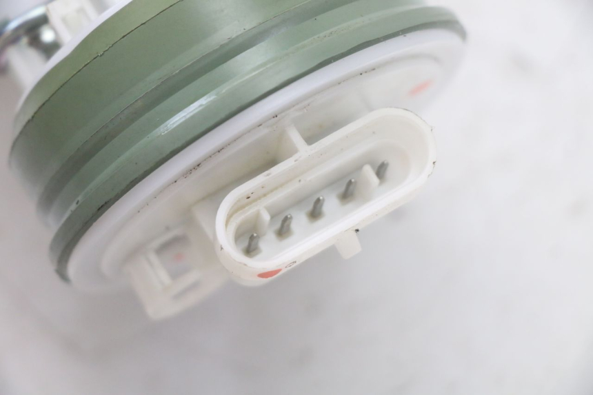 photo de POMPA CARBURANTE PIAGGIO MP3 500 (2014 - 2017) - Altra angolazione