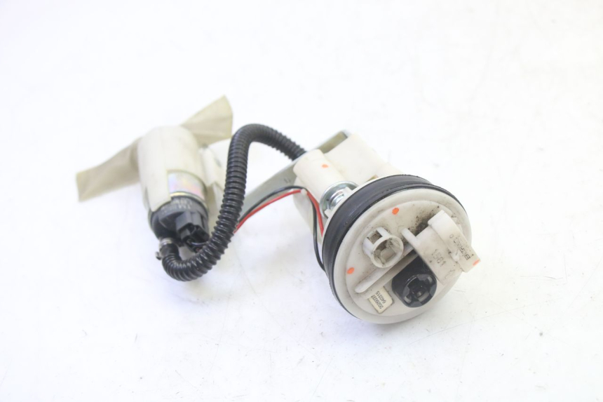 photo de POMPA DEL CARBURANTE PIAGGIO MP3 500 (2011 - 2015) - Altra angolazione