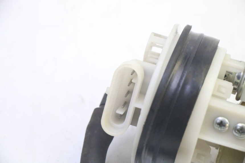 photo de POMPA DEL CARBURANTE PIAGGIO MP3 RL 250 (2006 - 2010) - Vista d'insieme del prodotto