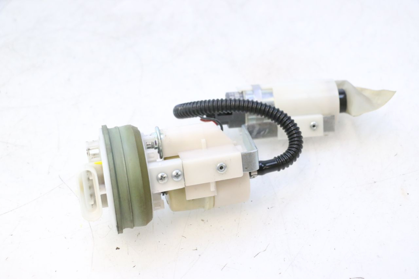 photo de POMPA CARBURANTE PIAGGIO MP3 500 (2016 - 2018) - Ricambio usato controllato