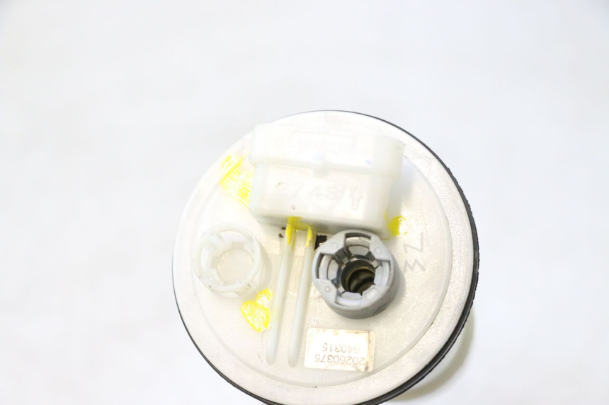 photo de POMPA DEL CARBURANTE PIAGGIO MP3 500 (2011 - 2015) - Altra angolazione