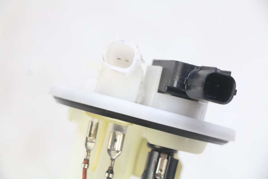 photo de POMPA CARBURANTE YAMAHA MT ABS 125 (2014 - 2018) - Altra angolazione