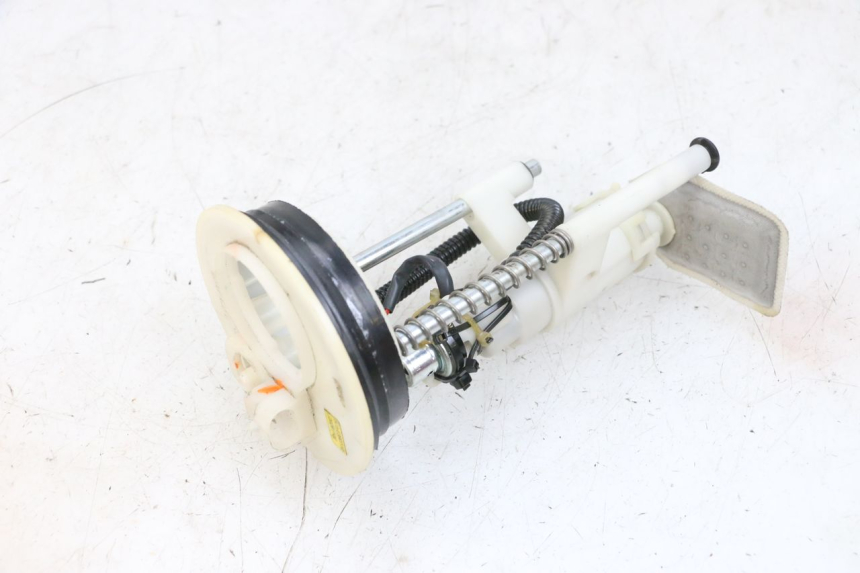 photo de POMPA DEL CARBURANTE YAMAHA NEOS NEO'S 4T 50 (2008 - 2016) - Altra angolazione