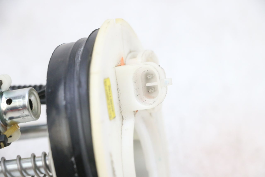 photo de POMPA DEL CARBURANTE YAMAHA NEOS NEO'S 4T 50 (2008 - 2016) - Ricambio usato controllato