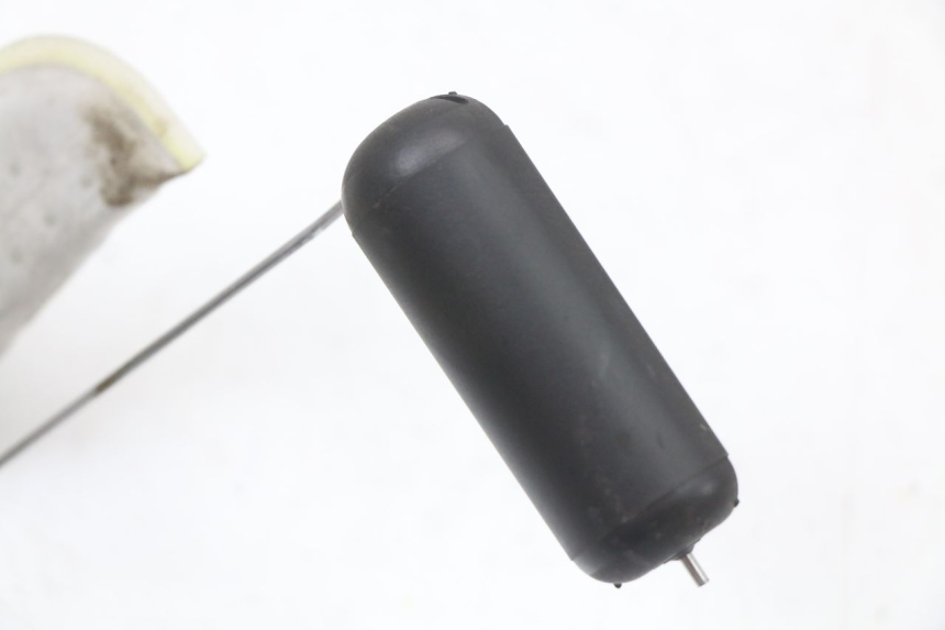 photo de POMPA DEL CARBURANTE HONDA NHX LEAD 110 (2008 - 2010) - Primo piano tecnico