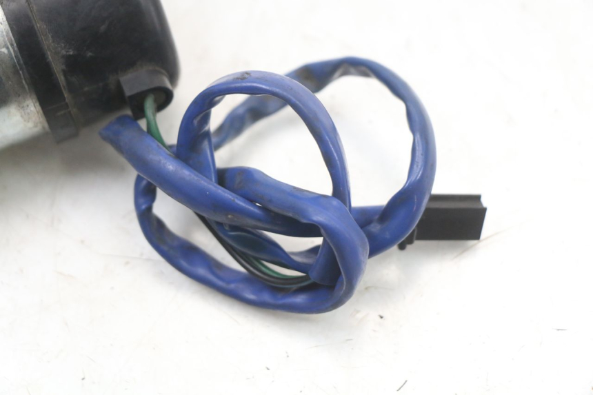 photo de POMPA CARBURANTE HONDA NTV DEAUVILLE 650 (1998 - 2001) - Primo piano tecnico