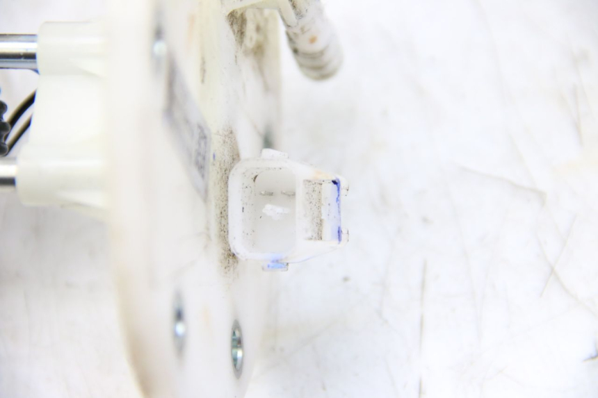 photo de POMPA CARBURANTE SYM ORBIT III 3 4T 50 (2021 - 2025) - Zoom sullo stato d'uso