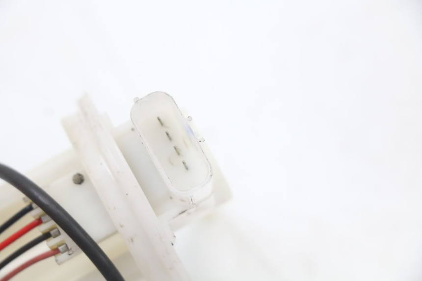 photo de POMPA CARBURANTE HONDA PCX (JF28) 125 (2009 - 2011) - Zoom sullo stato d'uso