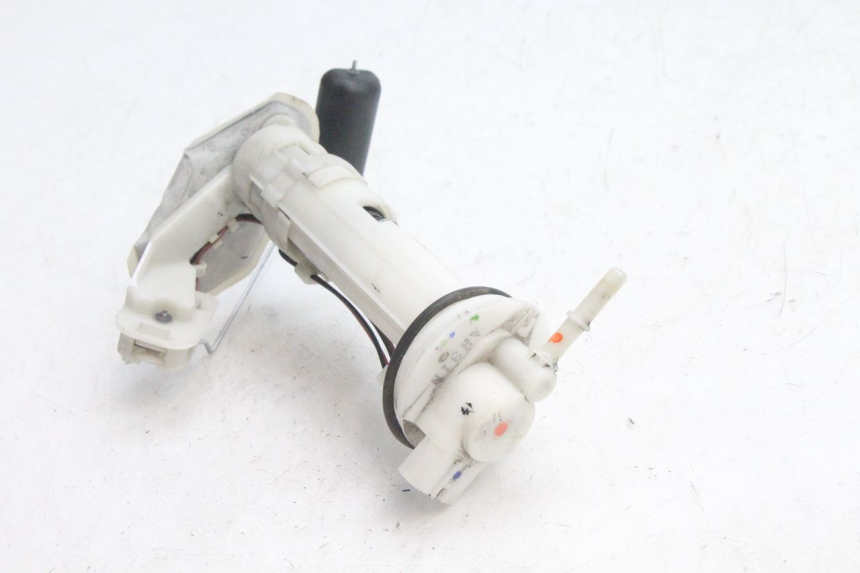 photo de POMPA CARBURANTE HONDA PCX (JF28) 125 (2009 - 2011) - Zoom sullo stato d'uso