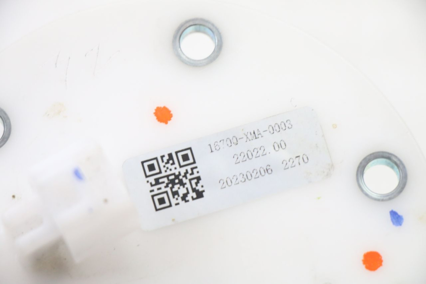 photo de POMPA CARBURANTE PEUGEOT TWEET 4T 50 (2023 - 2025) - Altra angolazione