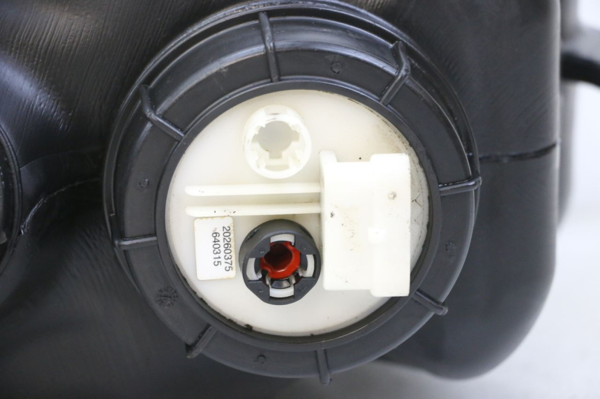 photo de POMPA DEL CARBURANTE PIAGGIO MP3 LT 400 (2007 - 2012) - Altra angolazione