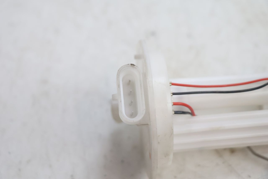 photo de POMPA CARBURANTE JM MOTORS R-MAX TECH 50 (2024 - 2026) - Altra angolazione
