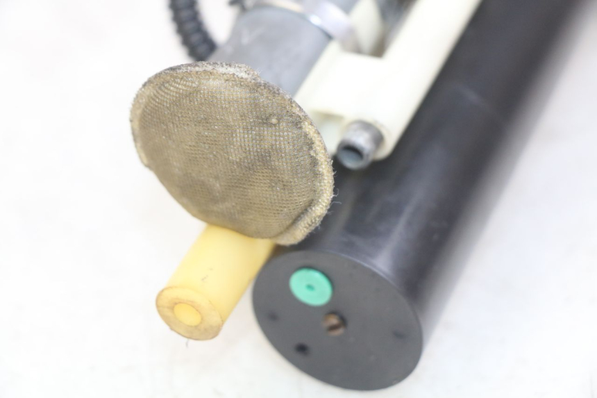 photo de POMPA DEL CARBURANTE PEUGEOT SATELIS 125 (2006 - 2009) - Zoom sullo stato d'uso