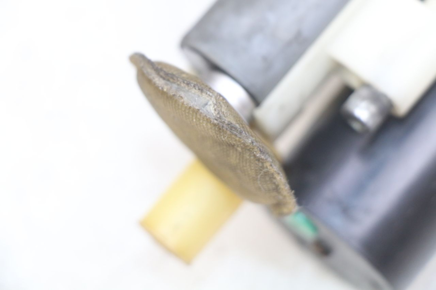 photo de POMPA DEL CARBURANTE PEUGEOT SATELIS 125 (2006 - 2009) - Altra angolazione