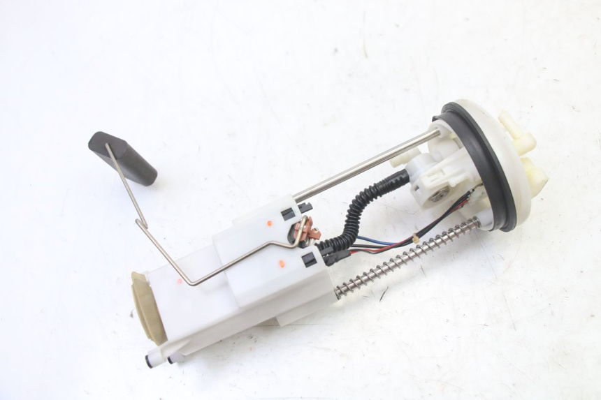 photo de POMPA CARBURANTE PEUGEOT SATELIS 125 (2013 - 2018) - Vista principale