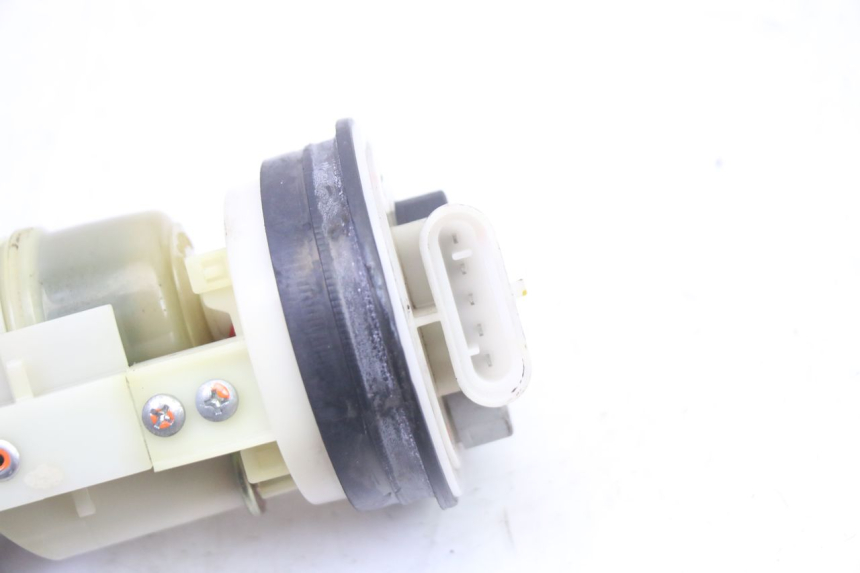 photo de POMPA CARBURANTE PEUGEOT SATELIS 250 (2006 - 2012) - Dettaglio del componente