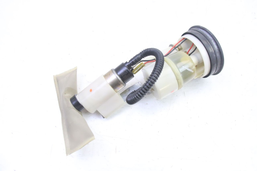 photo de POMPA CARBURANTE PEUGEOT SATELIS 250 (2006 - 2012) - Primo piano tecnico