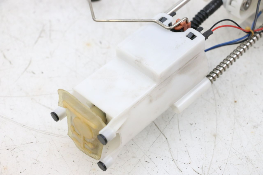 photo de POMPA CARBURANTE PEUGEOT SATELIS 125 (2013 - 2018) - Zoom sullo stato d'uso