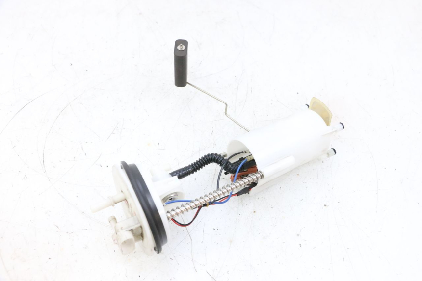 photo de POMPA CARBURANTE PEUGEOT SATELIS 125 (2013 - 2018) - Stato della superficie e materiale